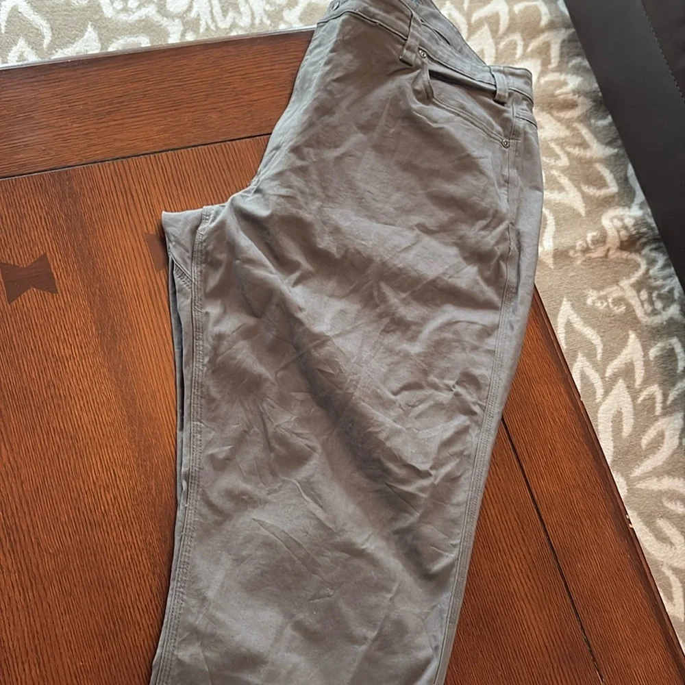 Duluth men’s flex fire hose pants 44 X 32. Green. Like new - Picture 8 of 9